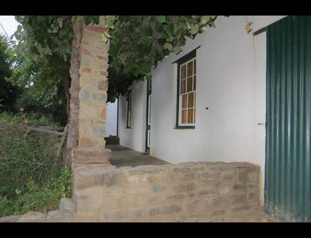 4 BEDROOM HOUSE FOR SALE IN NIEU BETHESDA